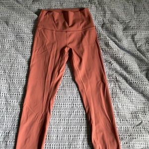 Lululemon wunder under leggings 25” - Rose size 4
